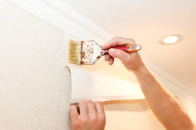 Pose de papier peint à Saccourvielle — revêtements muraux et toiles de verre